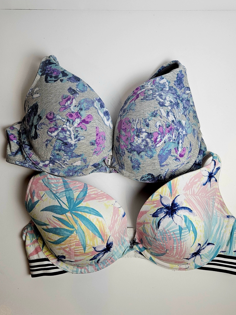 Cacique 38D Boost Plunge Bra Set - 2 Piece Bundle Floral & Tropical Push-Up